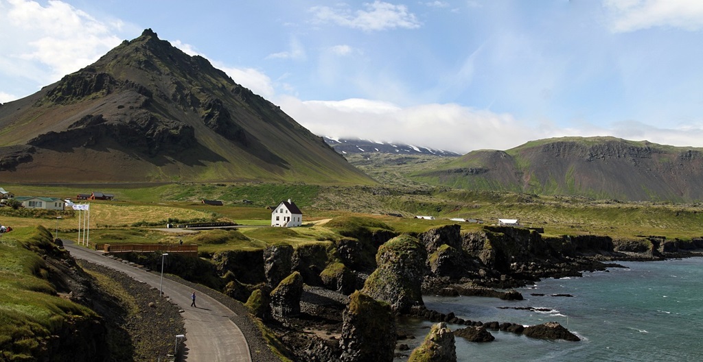 8 Facts About Iceland That Will Surprise You