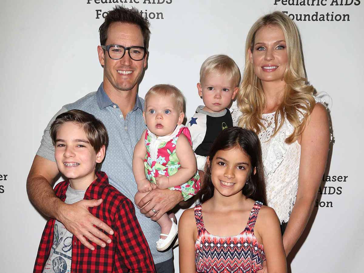 Mark-Paul Gosselaar Family