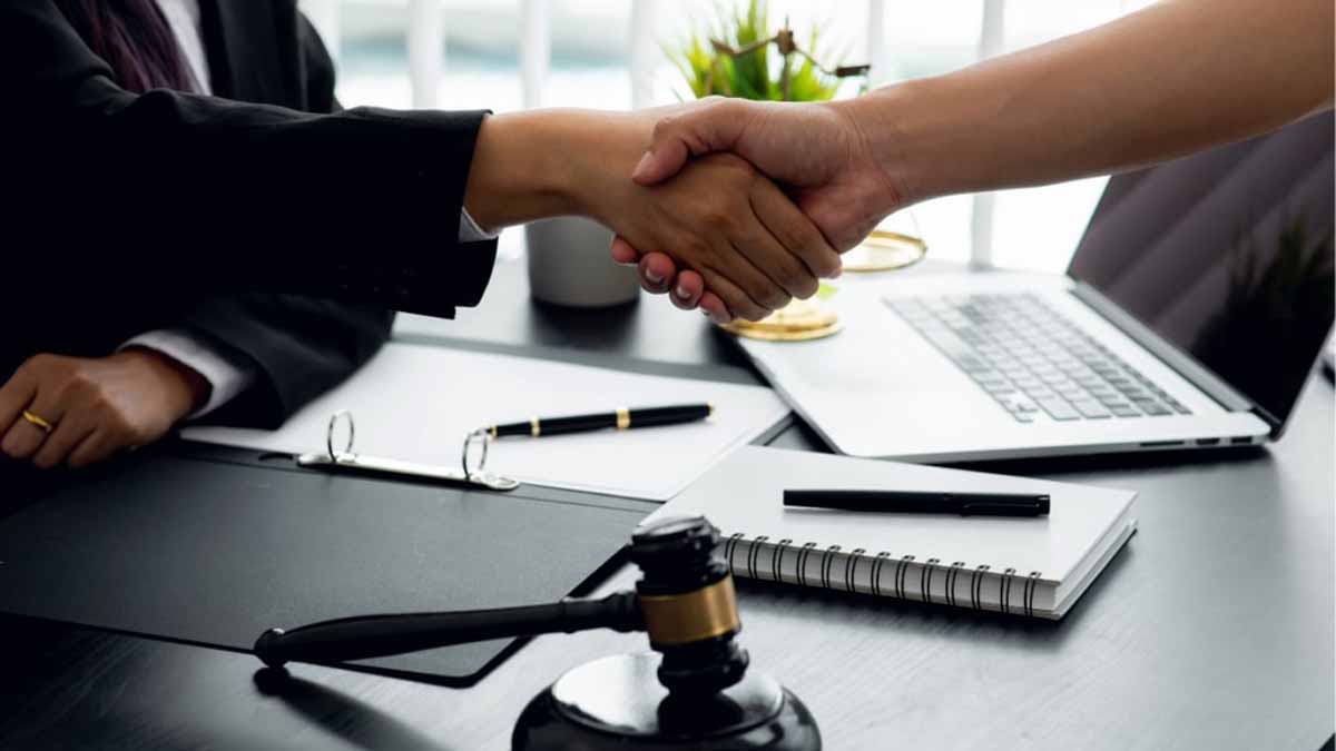 The Benefits of Adopting AI to Improve Legal Drafting Accuracy and Efficiency 1 The Benefits of Adopting AI to Improve Legal Drafting Accuracy